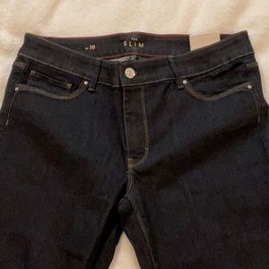 White House Black Market Classic Rise Slim Jeans NWT